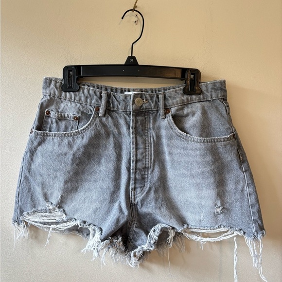 Zara Light Gray Denim Jean Shorts - Picture 1 of 7
